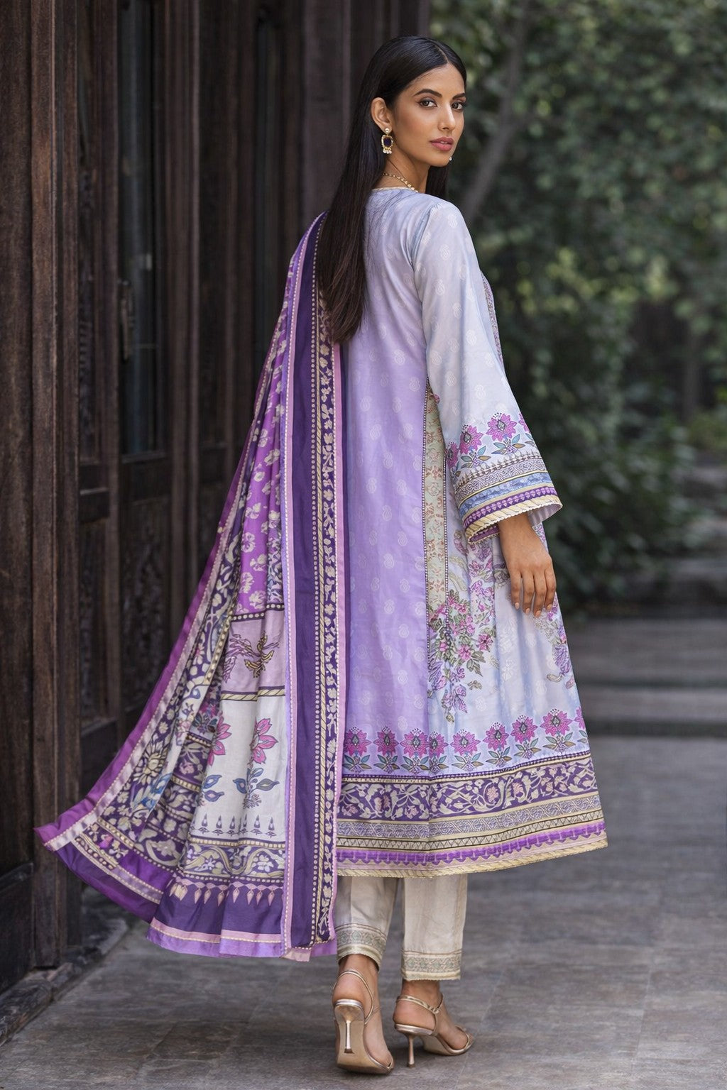 Elegant Lavender Heritage – Asim Jofa 3-Piece Ensemble